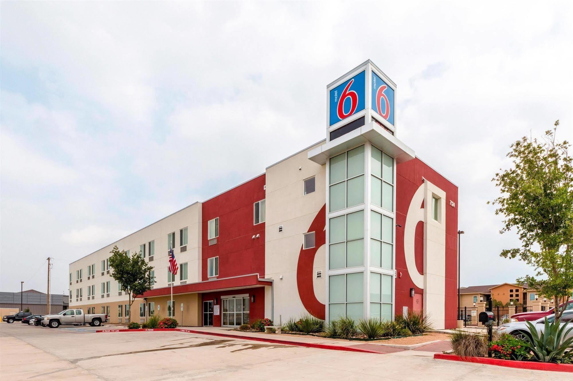 Motel 6-Laredo, Tx - Airport Екстер'єр фото